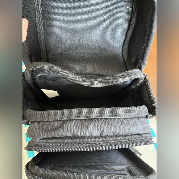 Radio Shack portable case - Picture 2 of 2